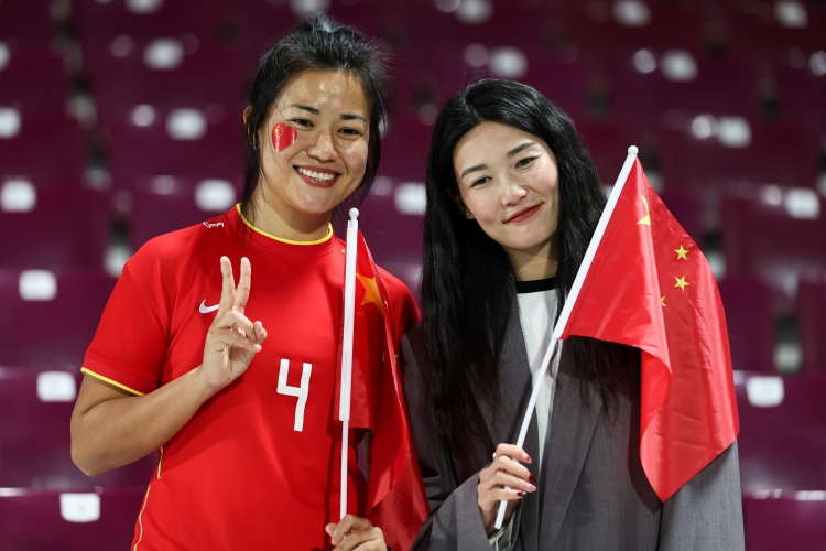 李佳悦雷火：35岁几乎踢满女超所有比赛，训练的高速跑全队之一